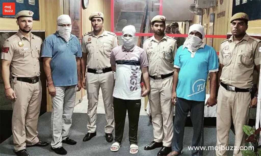 Delhi robbery: Seven people, including two women, were arrested.