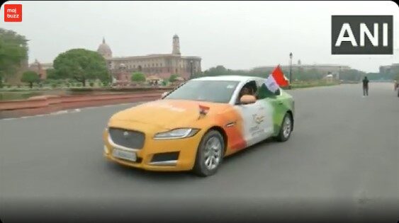 Customize Jaguar Car in the color of Indian flag (tricolor)