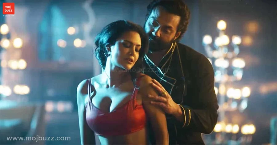 A man and woman having intimate relatioinship in Aashram 3