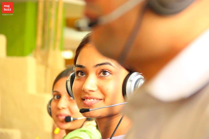 2 girl wearing headset as a customer service represnetative